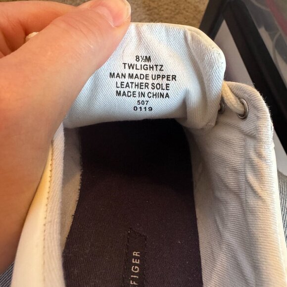 Tommy Hilfiger Women's White Lace-Up Sneakers Athletic Shoes 8.5M - Picture 11 of 11